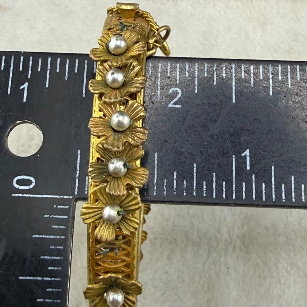 Miriam Haskell read bracelet